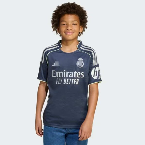 Conjunto Real Madrid 25/26 talla niño 2ª equipación